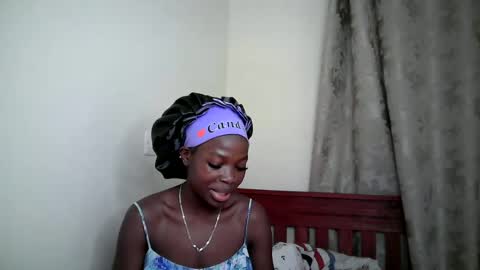 Snapshot of wendy_shancy chatting on June 15, 2:41 pm shancy online show from June 15, 2:41 pm