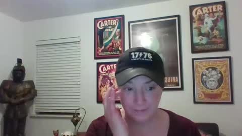 WendyCU online show from December 28, 4:41 am