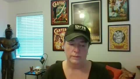 Snapshot of wendycu chatting on April 15, 12:06 am WendyCU online show from April 15, 12:06 am