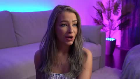 Wendy online show from February 27, 8:17 am