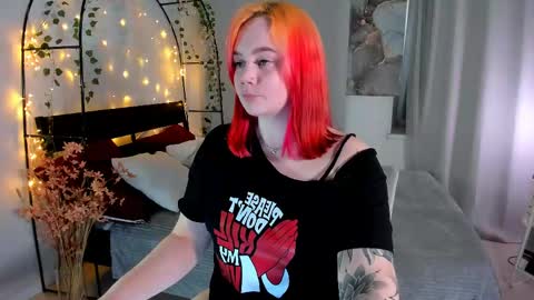 Snapshot of wendyycandy chatting on April 14, 1:50 pm wendyycandy online show from April 14, 1:50 pm