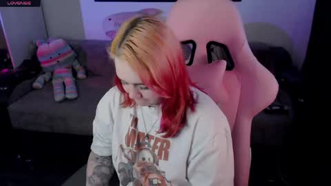 Snapshot of wendyycandy chatting on June 8, 1:33 pm wendyycandy online show from June 8, 1:33 pm