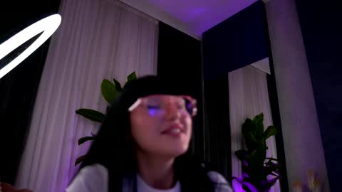 Snapshot of wendyyluv chatting on May 4, 8:38 pm Wendy online show from May 4, 8:38 pm