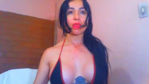 TaTis online show from December 30, 10:45 pm