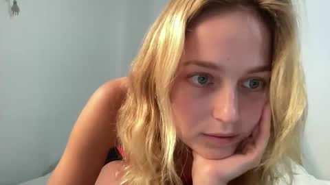 wenus_ss online show from March 1, 8:33 pm