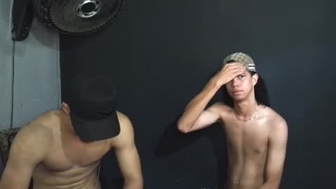 Snapshot of wesley_77 chatting on March 17, 6:44 pm wesley_77 online show from March 17, 6:44 pm