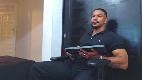 Wesley Rogger online show from September 27, 9:31 pm