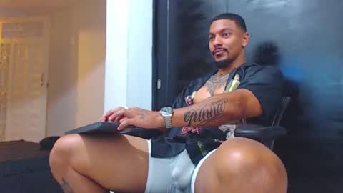 Wesley Rogger online show from October 2, 10:50 pm