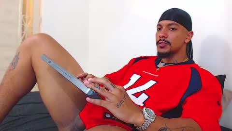 Wesley Rogger online show from October 6, 11:24 pm