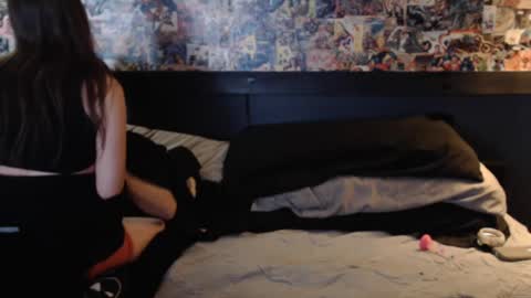 wesumnimfos online show from February 15, 1:42 am