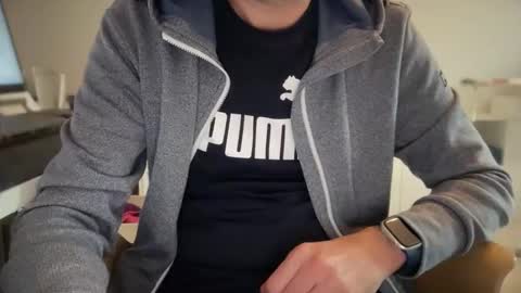 wet_adidasboy online show from January 6, 11:03 am