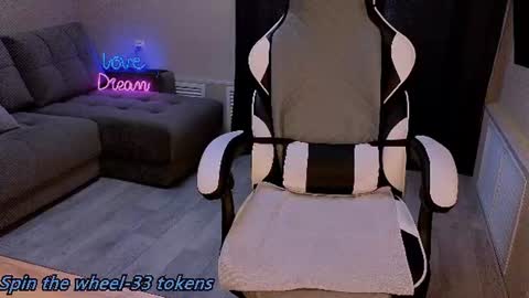 Snapshot of wet_dream__ chatting on July 27, 10:55 am Molly online show from July 27, 10:55 am