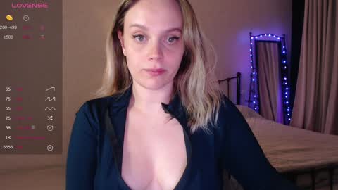 Lana online show from December 2, 6:43 pm
