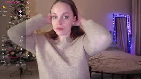 Lana online show from December 14, 7:03 pm