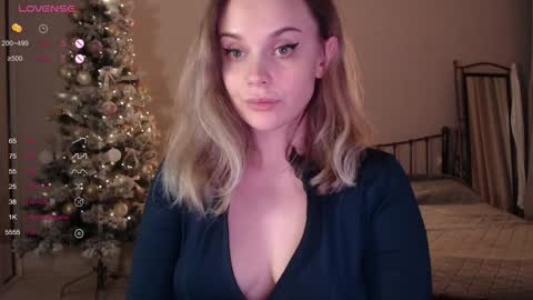 Lana online show from December 20, 4:04 pm