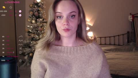 Lana online show from December 22, 7:52 pm