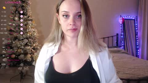 Lana online show from January 3, 4:16 pm