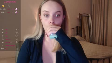 Lana online show from February 28, 4:53 pm