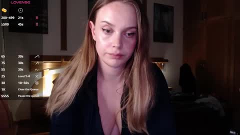 Lana online show from October 8, 6:38 pm