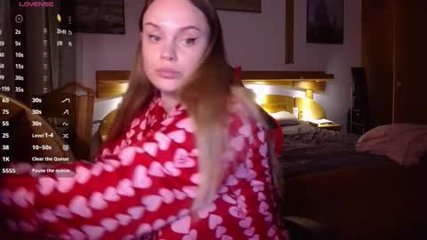 Lana online show from March 10, 9:09 pm