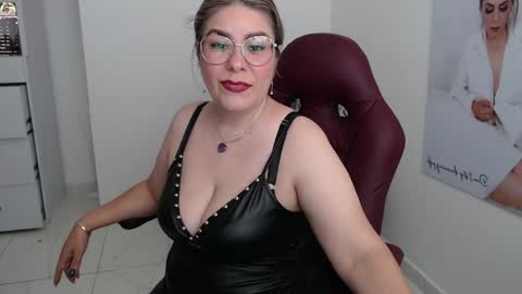 Diva online show from December 31, 1:52 pm