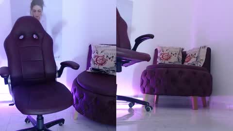 Snapshot of wet_liss chatting on November 5, 9:04 pm Diva online show from November 5, 9:04 pm