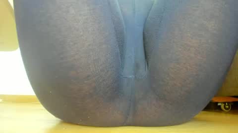 wet_pants2022 online show from June 28, 12:44 pm