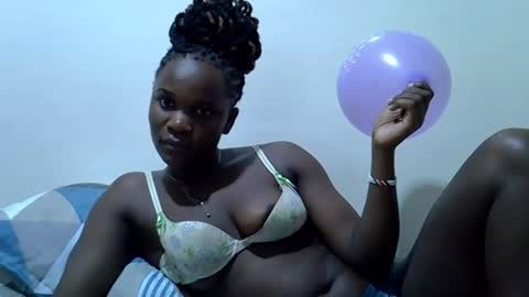 Snapshot of wet_pussie01 chatting on March 6, 12:18 am wet_pussie01 online show from March 6, 12:18 am