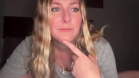 Scarlett online show from October 29, 12:35 am