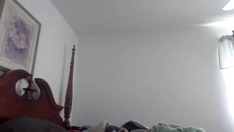 Snapshot of wetboybooty chatting on December 15, 5:10 pm wetboybooty online show from December 15, 5:10 pm