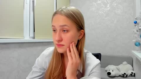 Sonya online show from December 13, 4:49 pm