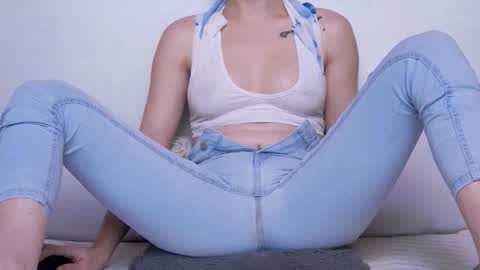 Beatrice Moan from LovenseWet from Tip MenuOpen for Private online show from November 7, 12:10 am