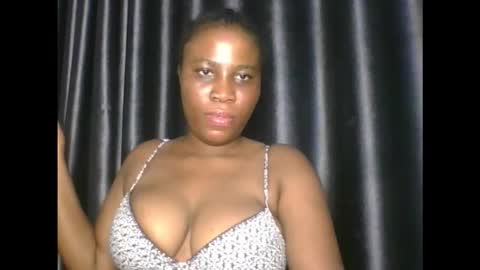 Snapshot of wetfatpussy_ chatting on October 18, 7:14 pm wetfatpussy_ online show from October 18, 7:14 pm