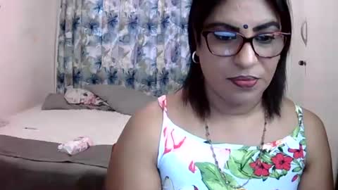 Snapshot of wetindian1971 chatting on April 15, 8:54 am kavita online show from April 15, 8:54 am