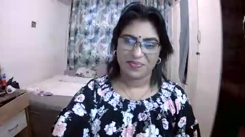 Snapshot of wetindian1971 chatting on April 16, 9:10 am kavita online show from April 16, 9:10 am