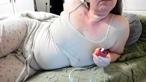 Snapshot of wetladyjoy chatting on January 31, 7:08 pm Amy online show from January 31, 7:08 pm