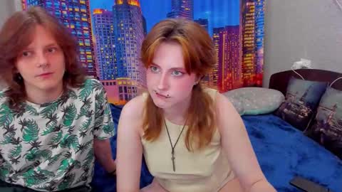 wettee_foxs online show from September 25, 1:26 pm