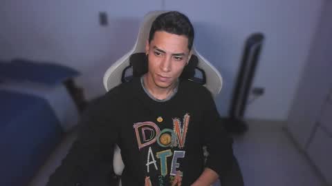 Snapshot of wexx_ chatting on January 9, 6:05 am wex online show from January 9, 6:05 am