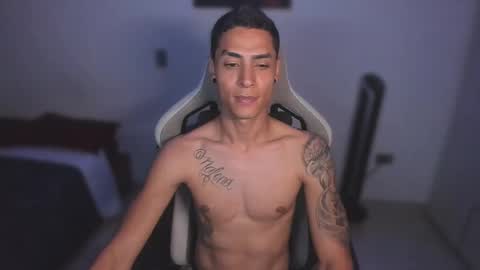 Snapshot of wexx_ chatting on February 20, 5:15 am wex online show from February 20, 5:15 am