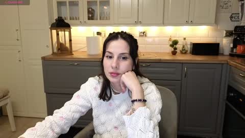 Victoria Maria online show from January 13, 2:11 pm