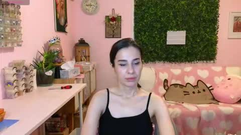 Snapshot of whats_her_name chatting on February 14, 3:36 am Victoria Maria online show from February 14, 3:36 am