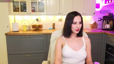 Snapshot of whats_her_name chatting on March 27, 1:22 am Victoria Maria online show from March 27, 1:22 am