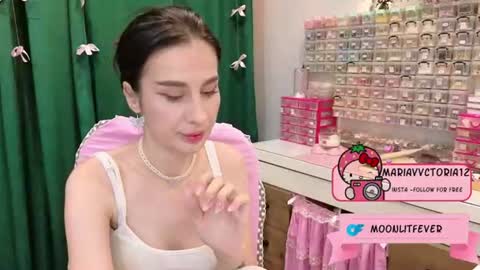 Snapshot of whats_her_name chatting on July 5, 6:59 pm Victoria Maria online show from July 5, 6:59 pm