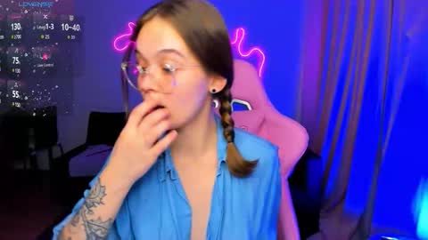 Kate online show from December 2, 8:59 pm