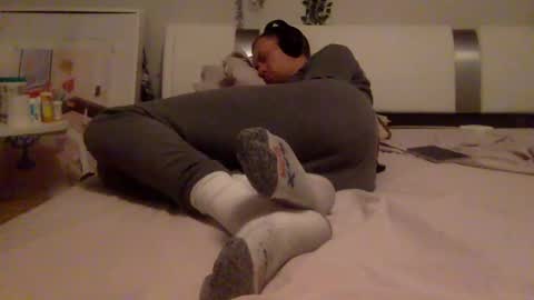 whatthefoot online show from October 5, 9:51 am