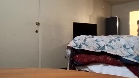 Snapshot of whichamajigger1 chatting on October 31, 4:02 am whichamajigger1 online show from October 31, 4:02 am