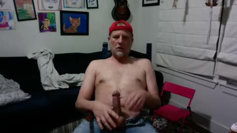 Snapshot of whicks358902 chatting on March 7, 10:01 am whicks358902 online show from March 7, 10:01 am