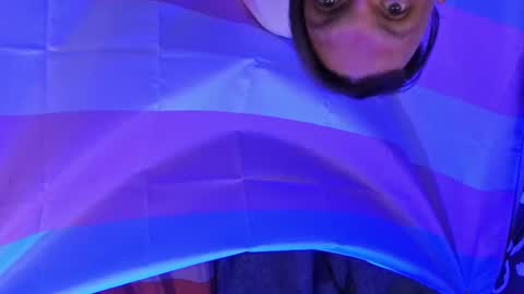 Snapshot of whimsicaljoy chatting on December 13, 11:21 pm whimsicaljoy online show from December 13, 11:21 pm