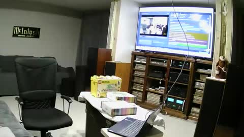 Snapshot of whimsicaljoy chatting on March 6, 3:25 am whimsicaljoy online show from March 6, 3:25 am