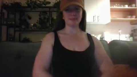 whimsyandjade online show from February 16, 10:11 am